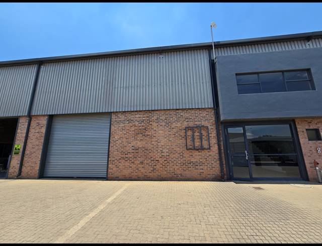 430M² WAREHOUSE TO LET IN TUNNEY